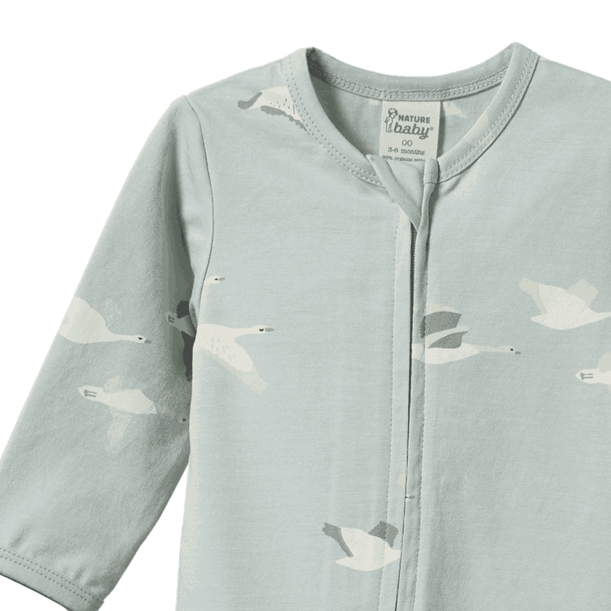 DREAMLANDS SUIT | Flying Geese Print-Extra Img - 2